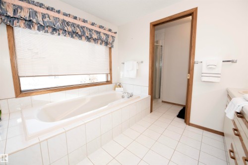 12A Invermere Place, St. Albert, AB - Indoor Photo Showing Bathroom