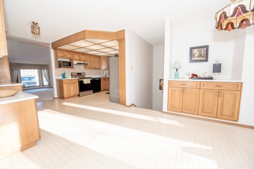 Perfect Spot for your morning Coffee Station. - 12A Invermere Place, St. Albert, AB - Indoor