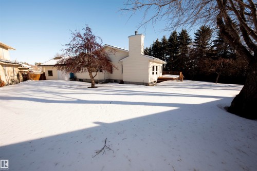 Huge area for RV- Drive through Garage - 12A Invermere Place, St. Albert, AB - Outdoor