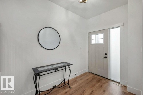 5094 Edgemont Boulevard, Edmonton, AB - Indoor Photo Showing Other Room