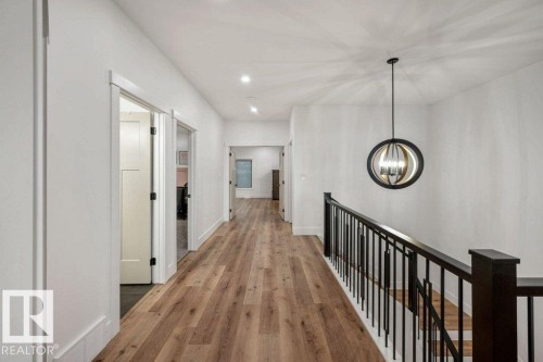 5094 Edgemont Boulevard, Edmonton, AB - Indoor Photo Showing Other Room