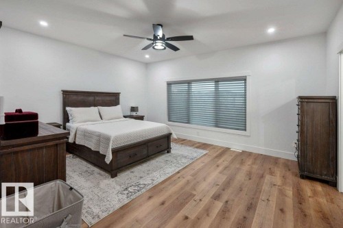 5094 Edgemont Boulevard, Edmonton, AB - Indoor Photo Showing Bedroom