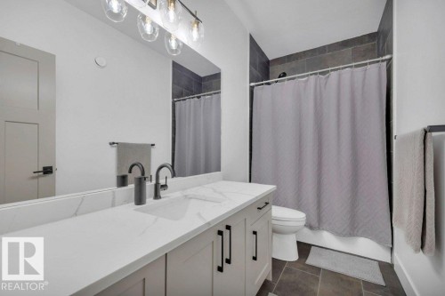 5094 Edgemont Boulevard, Edmonton, AB - Indoor Photo Showing Bathroom