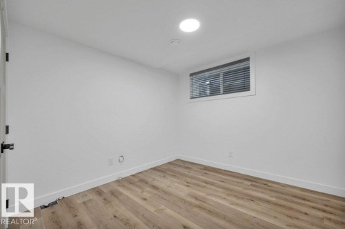 5094 Edgemont Boulevard, Edmonton, AB - Indoor Photo Showing Other Room