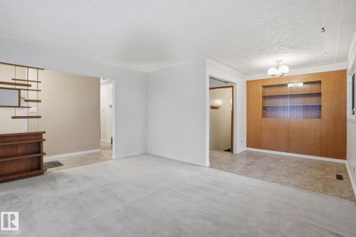 4029 114 Avenue, Edmonton, AB - Indoor Photo Showing Other Room