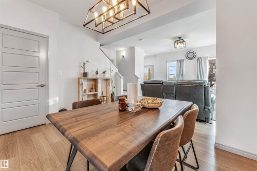1217 Watt Drive, Edmonton, AB - Indoor Photo Showing Dining Room