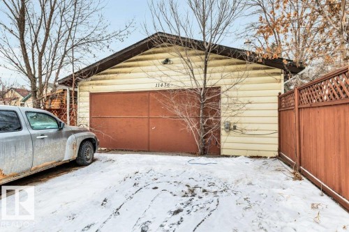 View of snow covered garage - 11436 71 Street, Edmonton, AB - Outdoor