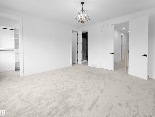 1107 Gyrfalcon Crescent, Edmonton, AB - Indoor Photo Showing Other Room