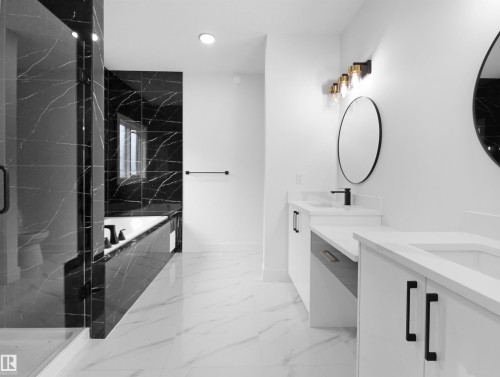 1107 Gyrfalcon Crescent, Edmonton, AB - Indoor Photo Showing Bathroom