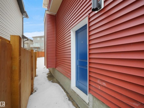 Doorway to property - 1168 Gyrfalcon Crescent, Edmonton, AB - Outdoor