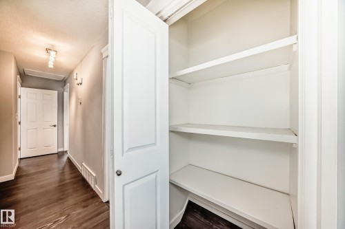 10331 153 Street, Edmonton, AB - Indoor