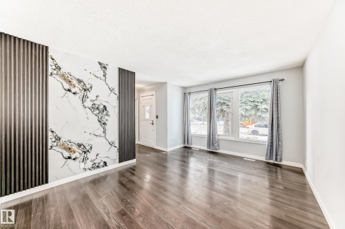 10331 153 Street, Edmonton, AB - Indoor Photo Showing Other Room
