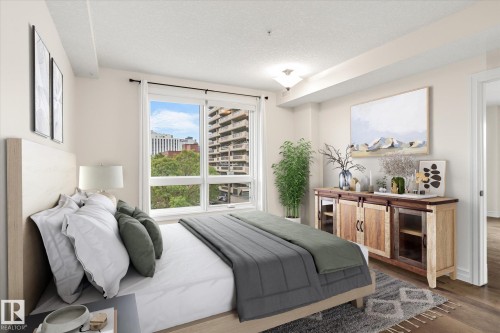 304 10142 111 Street, Edmonton, AB - Indoor Photo Showing Bedroom