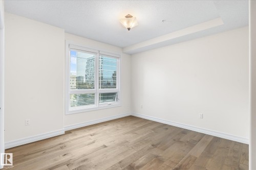 304 10142 111 Street, Edmonton, AB - Indoor Photo Showing Other Room