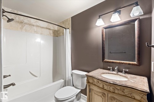 507 10142 111 Street, Edmonton, AB - Indoor Photo Showing Bathroom