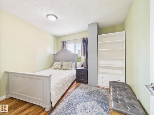 603 9909 110 Street, Edmonton, AB - Indoor Photo Showing Bedroom