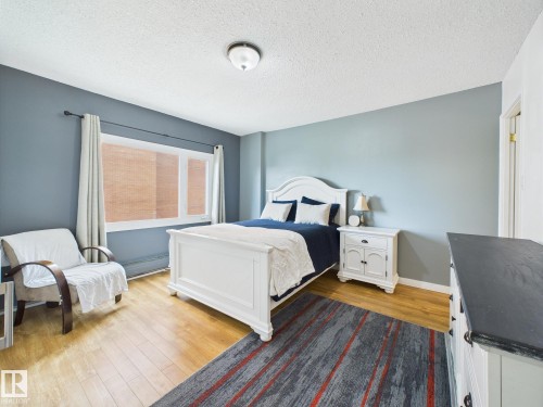 603 9909 110 Street, Edmonton, AB - Indoor Photo Showing Bedroom