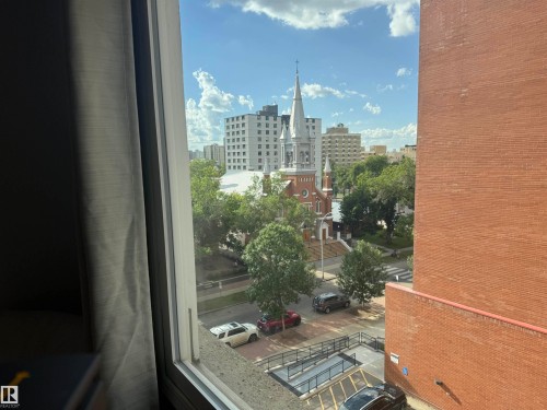 603 9909 110 Street, Edmonton, AB - Outdoor