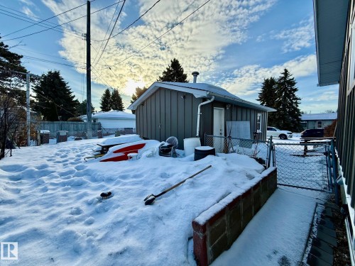 9216 130 Avenue, Edmonton, AB - Outdoor