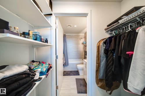 3505 10360 102 Street, Edmonton, AB - Indoor With Storage