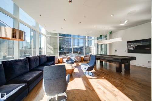 3505 10360 102 Street, Edmonton, AB - Indoor