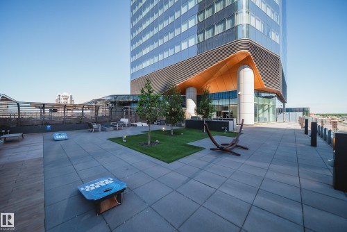 3505 10360 102 Street, Edmonton, AB - Outdoor