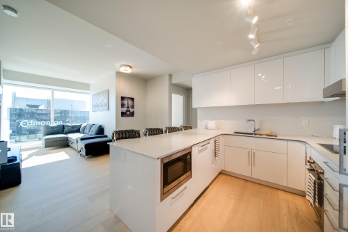 3505 10360 102 Street, Edmonton, AB - Indoor Photo Showing Kitchen With Double Sink