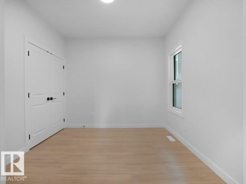 806 Elderberry Crest, Edmonton, AB - Indoor Photo Showing Other Room