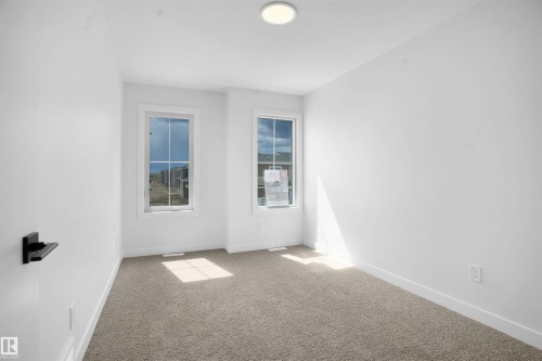 806 Elderberry Crest, Edmonton, AB - Indoor Photo Showing Other Room