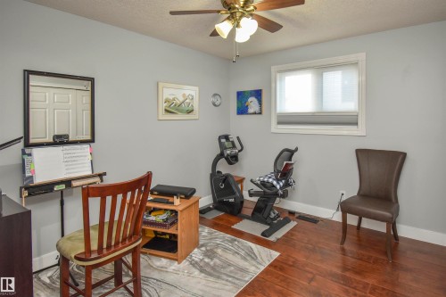 4042 37A Avenue, Edmonton, AB - Indoor