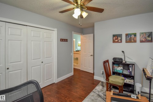 4042 37A Avenue, Edmonton, AB - Indoor