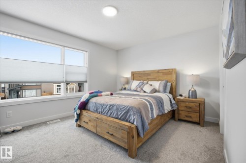 201 Charlesworth Drive, Edmonton, AB - Indoor Photo Showing Bedroom