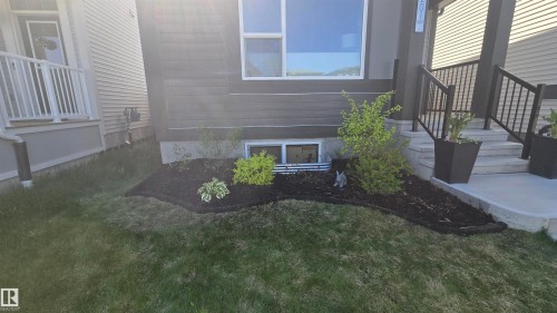 201 Charlesworth Drive, Edmonton, AB - 