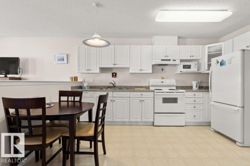 412 2741 55 Street, Edmonton, AB - Indoor Photo Showing Kitchen
