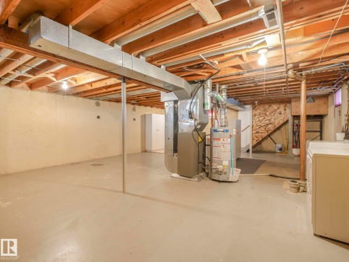 9010 Meadowlark Road, Edmonton, AB - Indoor Photo Showing Basement