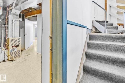 2 Creekside Way, Spruce Grove, AB - 