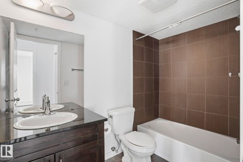 318 530 Watt Boulevard, Edmonton, AB - Indoor Photo Showing Bathroom