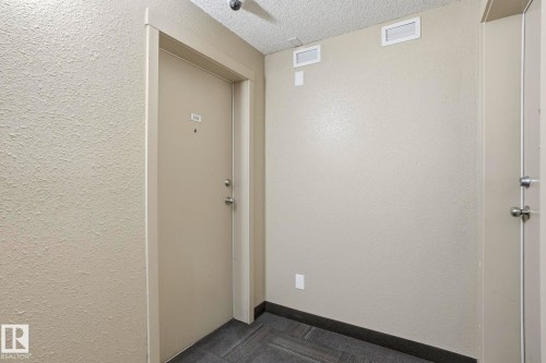 318 530 Watt Boulevard, Edmonton, AB - Indoor Photo Showing Other Room