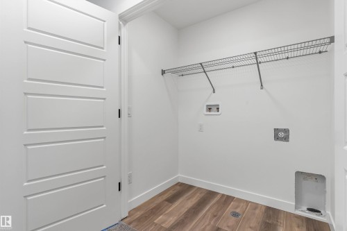 931 18 Avenue, Edmonton, AB - Indoor