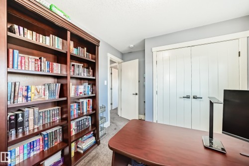 3411 8 Street, Edmonton, AB - Indoor