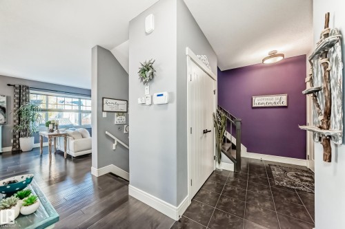 3411 8 Street, Edmonton, AB - Indoor Photo Showing Other Room