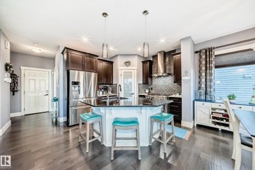 3411 8 Street, Edmonton, AB - Indoor Photo Showing Kitchen With Stainless Steel Kitchen With Upgraded Kitchen