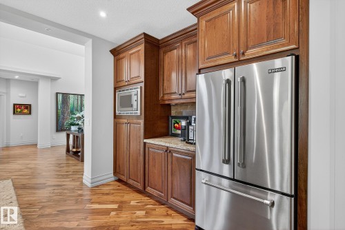 54 53305 Rge Road 273, Rural Parkland County, AB - Indoor Photo Showing Kitchen