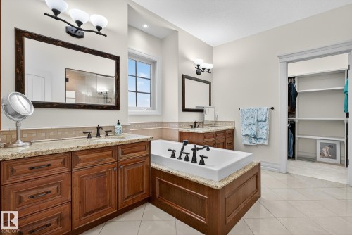 54 53305 Rge Road 273, Rural Parkland County, AB - Indoor Photo Showing Bathroom