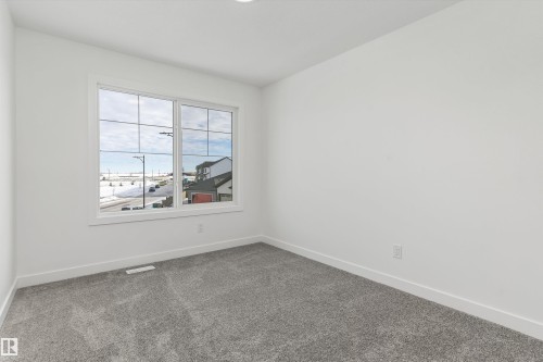 142 South Ravines Drive, Devon, AB - Indoor Photo Showing Other Room