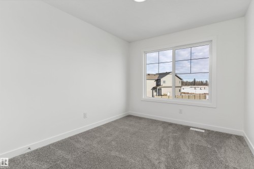 142 South Ravines Drive, Devon, AB - Indoor Photo Showing Other Room
