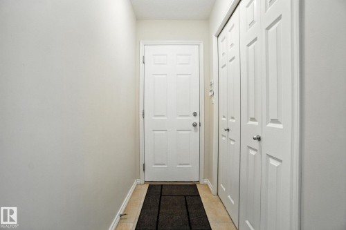 2084 Haddow Drive, Edmonton, AB - Indoor Photo Showing Other Room