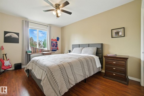 2084 Haddow Drive, Edmonton, AB - Indoor Photo Showing Bedroom