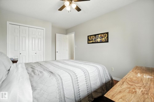 2084 Haddow Drive, Edmonton, AB - Indoor Photo Showing Bedroom