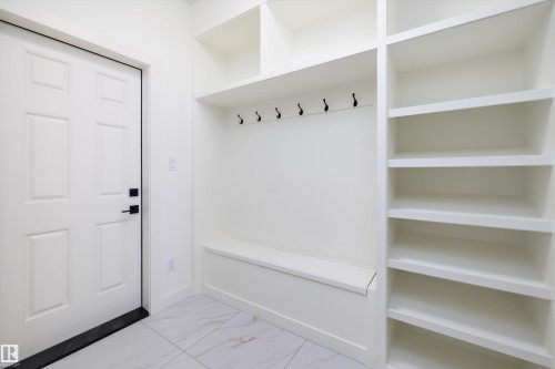 90 Chelles Wynd, St. Albert, AB - Indoor With Storage
